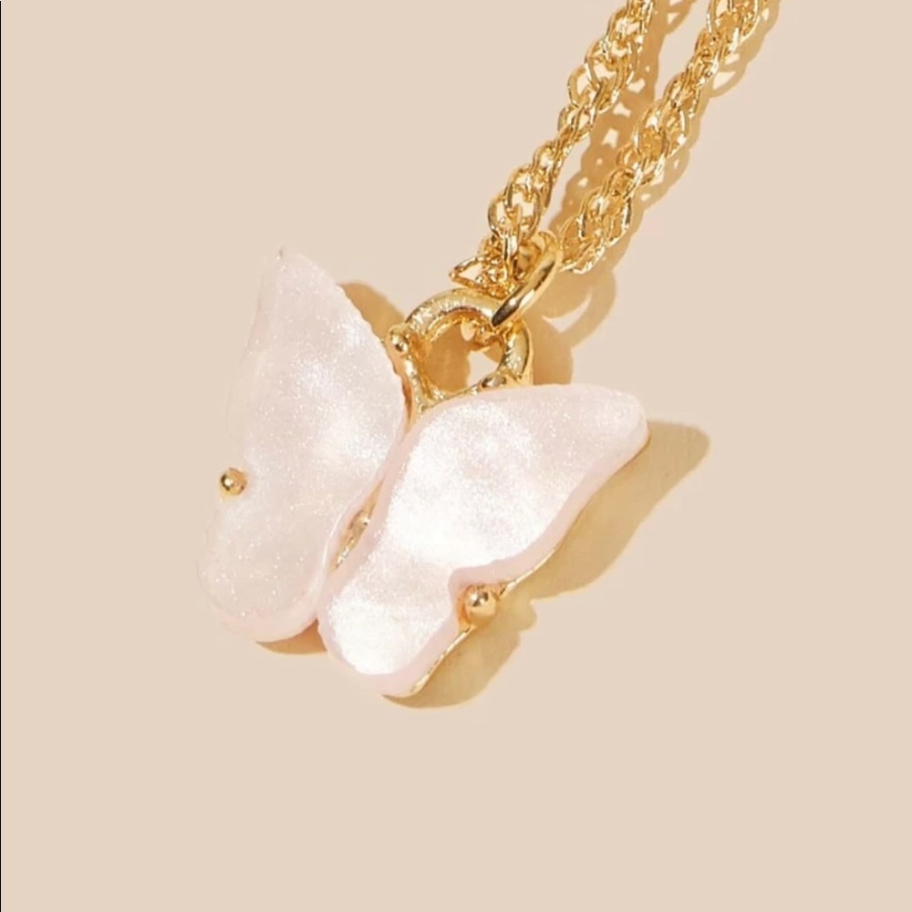!! 1pc Butterfly Chain Necklace - Picture 2 of 3